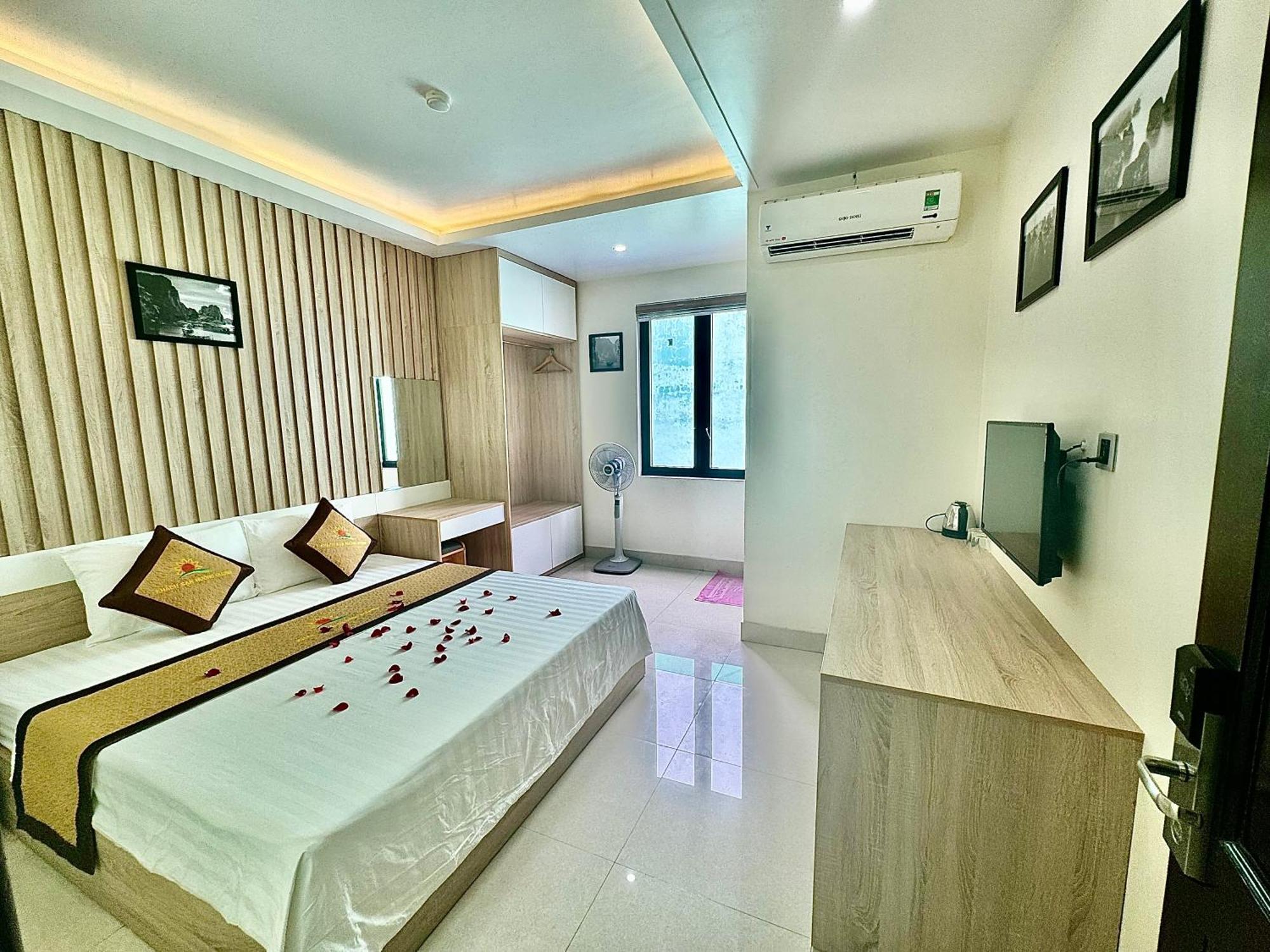 Sunflower Catba Hotel Dong Khe Sau Buitenkant foto